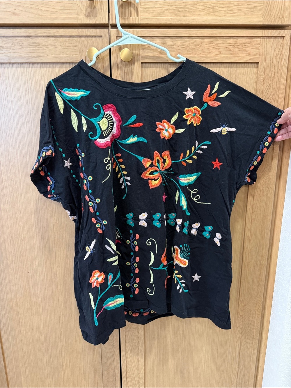 Johnny Was Black Embroidered Floral Short Sleeve Tee